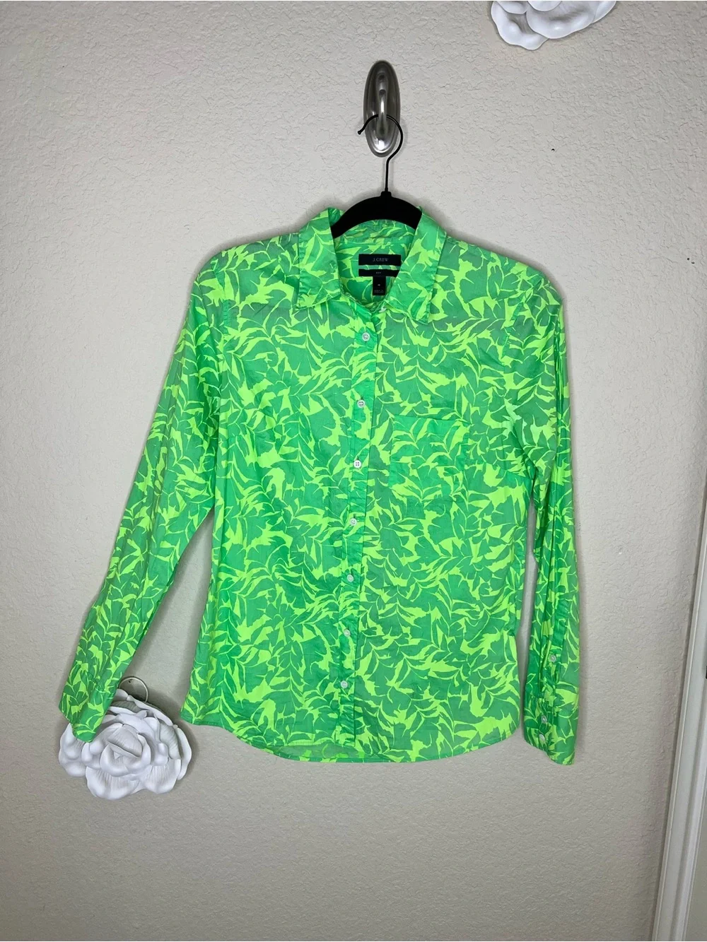 NTM: J.Crew Boy Shirt Tropical Floral Polynesian Green Button Down Size 4